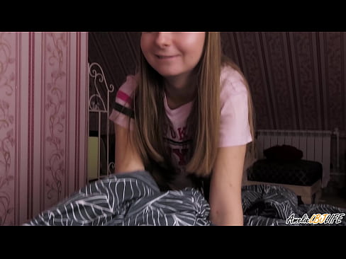 ❤️ Blondie БФФ-и худро амиқ мехӯрад ва дар даҳони худ кончатро мегирад Секс  дар порно tg.pornplaybb.ru